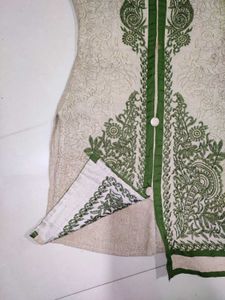 Embroidered Sleeveless Kurti