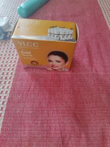 VLCC Gold Facial Kit