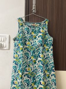 Anouk Off White & Blue Printed Straight kurta - M