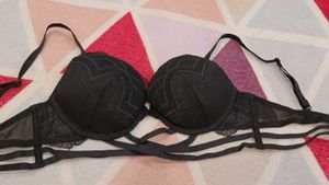 H&M Padded Bra 32B
