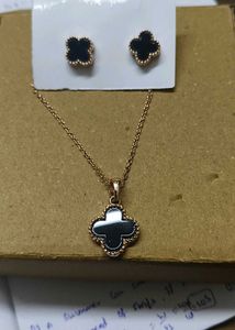 Clover Necklace & Earring Set