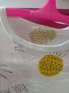 White Pine Apple Print T-shirt