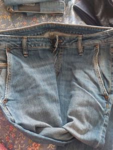 Guess Jeans