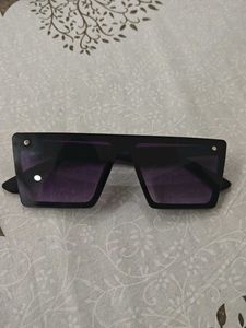 Black Frame Sunglasses