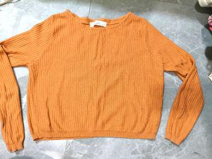 Coral classic crop top.