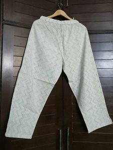 Women Green Printed Embroidered Kurta Set