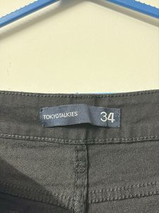 NEW—Wide leg black jeans