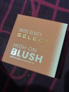 Swiss Beauty Select High On Blush