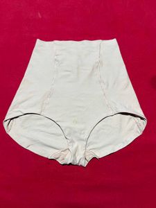 High Waist Shapewear Shorts – Size S