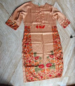 Elegant Floral Print Kurta