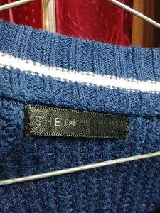 Stylish Blue Knitted Cardigan