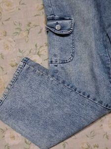 Wide Leg Cargo Jeans