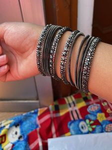 Elegant Bangle Set