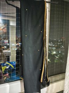 SALE!!Black Dupatta havng gold pearl,patti hangn
