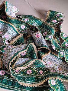 Green Floral Fabric Border