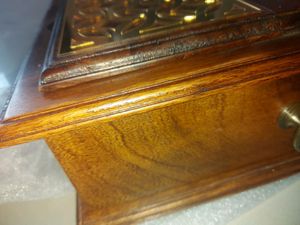 Best Quality Wooden Trunk (New)  Qual