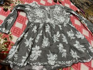 Gray Floral Embroidered Tunic Top