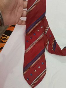 MARIO VALENTINO SILK TIE
