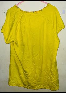Yellow T-shirt To Wear At Home