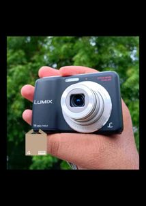 Panasonic Lumix DMC-LS5 (Matt Black) Digicam 🖤