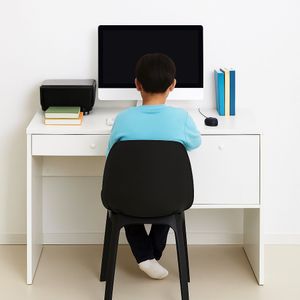 🖥️ Study & Work in Style – Your IKEA Desk Awaits!