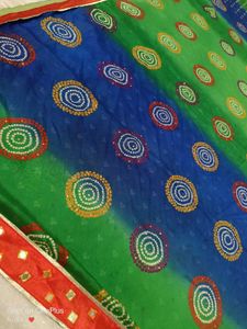 🇳🇿💫💗 Bandhej Print Elegant Blue &amp; Green Saree