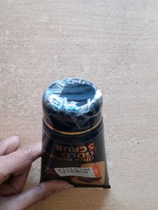 Qraa Ultra Radiance Gold Scrub