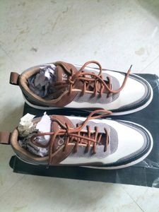 Boots And Beyond MENS SNEAKER.