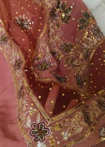 aari tari  work 💯  Saree available  need dryclean