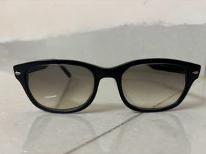RAY-BAN Classic Black Sunglasses