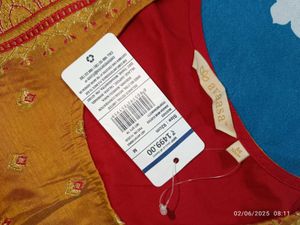 New Unused Medium Avaasa Brand Kurta