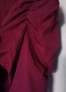 Maroon Tshirt Top With Puff Sleeve😍