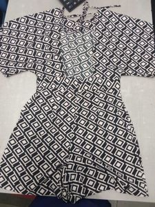 Kibo Brand Chic Geometric Print Romper