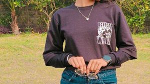 Graphic Print Tee