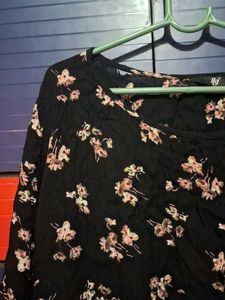 Cute Floral Top From Trends