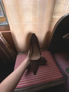 Brown Pointed-Toe Heels