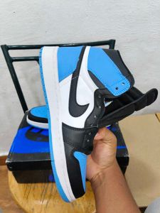 NIKE AIR JORDAN 1&#39;S RETRO HIGH &#34;UNC TOE&#34; UK7.5