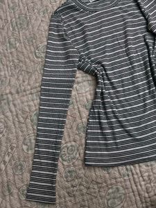 Forever 21 Striped Long Sleeve Top