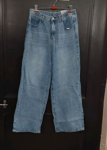 A Export Surplus Multibranded Highwaist Jean