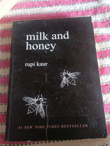 Rupi Kaur Poetry Books - Milk and Honey &amp; The Sun