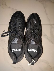 Plaeto Black School Shoes Size 6