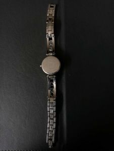 Elegant Silver Wristwatch