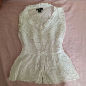 Coquette White Eyelet Lace Top – H&M 🎀