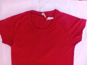 lululemon t shirt