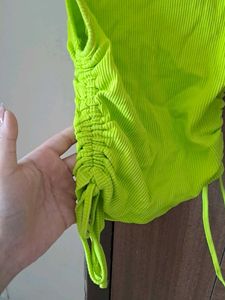 H&amp;M New Green Tie Top