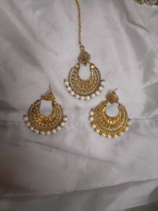 Earings With Maang Tika😍