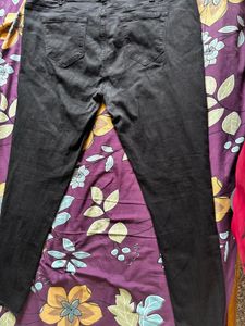 Women regular fit mid rise stretchable jeans