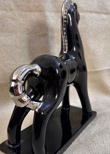 Home Center Black Horse Showpiece