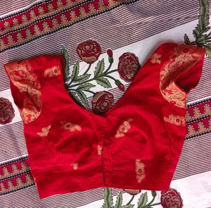 Red Saree with stitched blouse (women&#39;s)