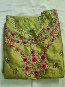 Green Embroidered Kurta anarkali styl
